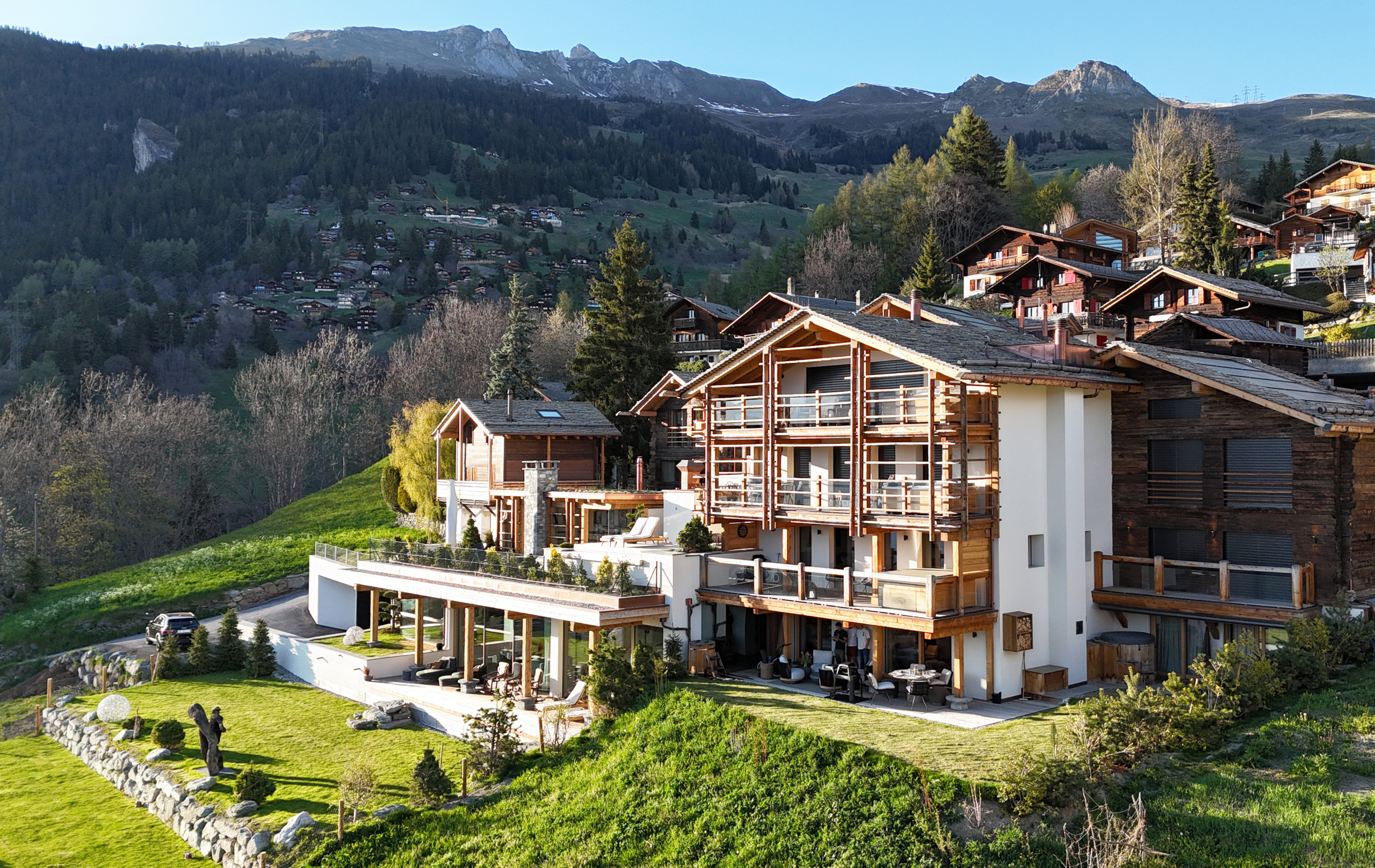 Le Verbier View 01 exterior aerial